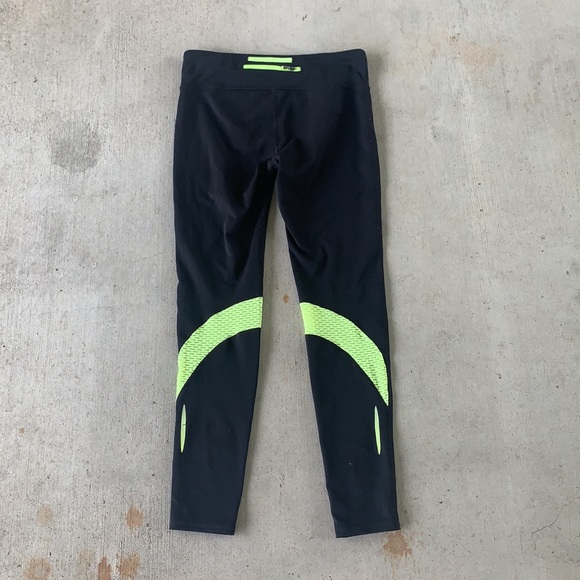 UNDER ARMOUR Black and Yellow Leggings - Picture 3 of 5